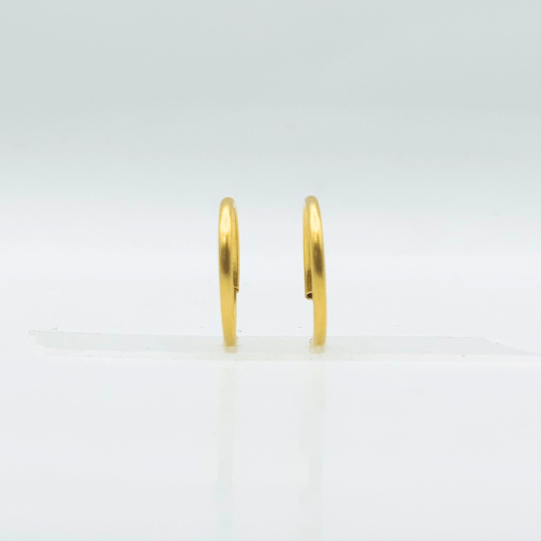 1/2 Endless Hoop Gold Earring | Stainless Steel | 18K Gold Plated